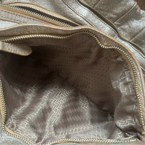 Cole Haan Metallic Beige Leather Pleated Hobo Purse Tassel - Picture 4 of 16
